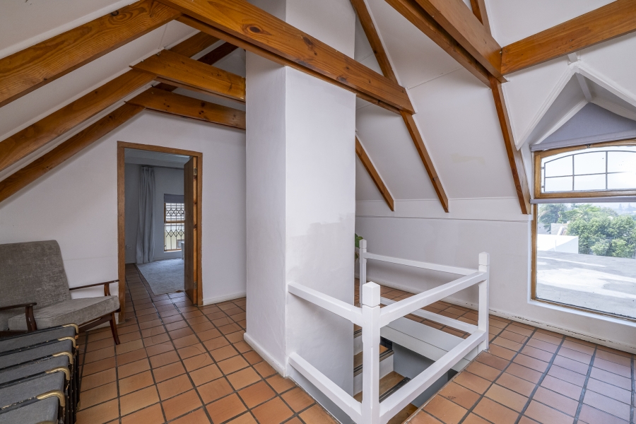 4 Bedroom Property for Sale in Hoog En Droog Western Cape